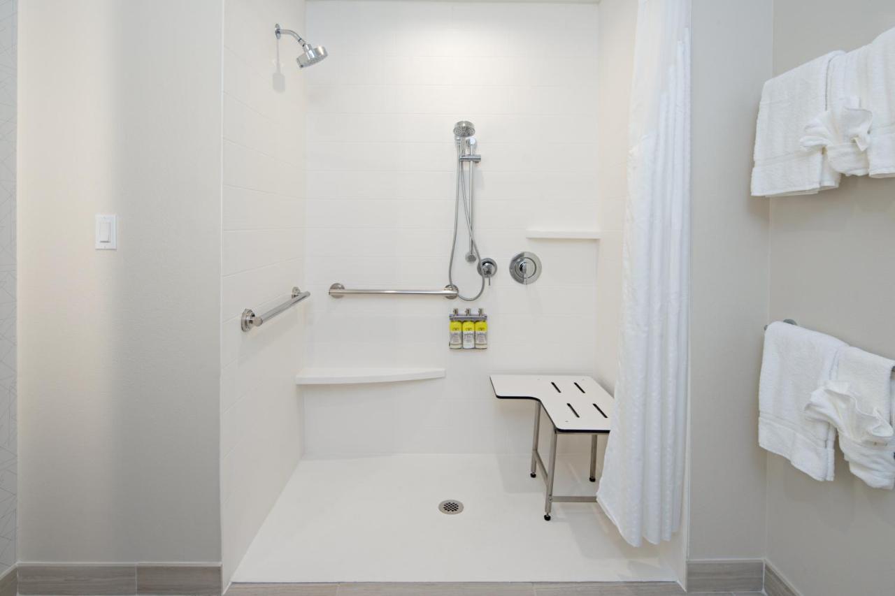 Holiday Inn Express & Suites - Valencia - Santa Clarita By Ihg Eksteriør bilde