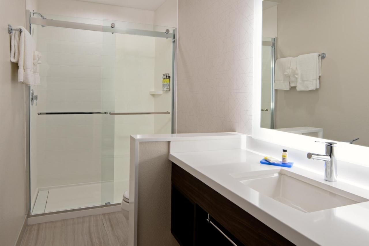 Holiday Inn Express & Suites - Valencia - Santa Clarita By Ihg Eksteriør bilde
