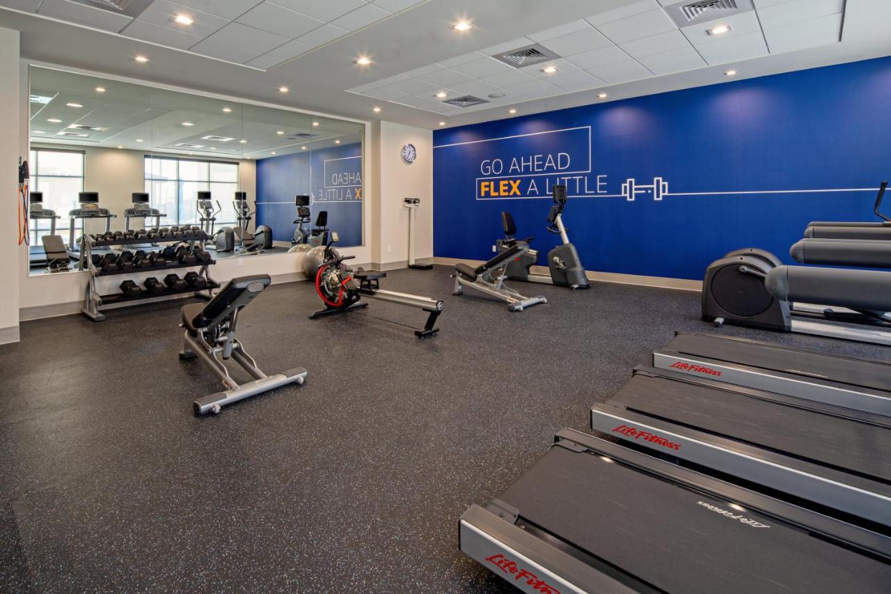 Holiday Inn Express & Suites - Valencia - Santa Clarita By Ihg Eksteriør bilde
