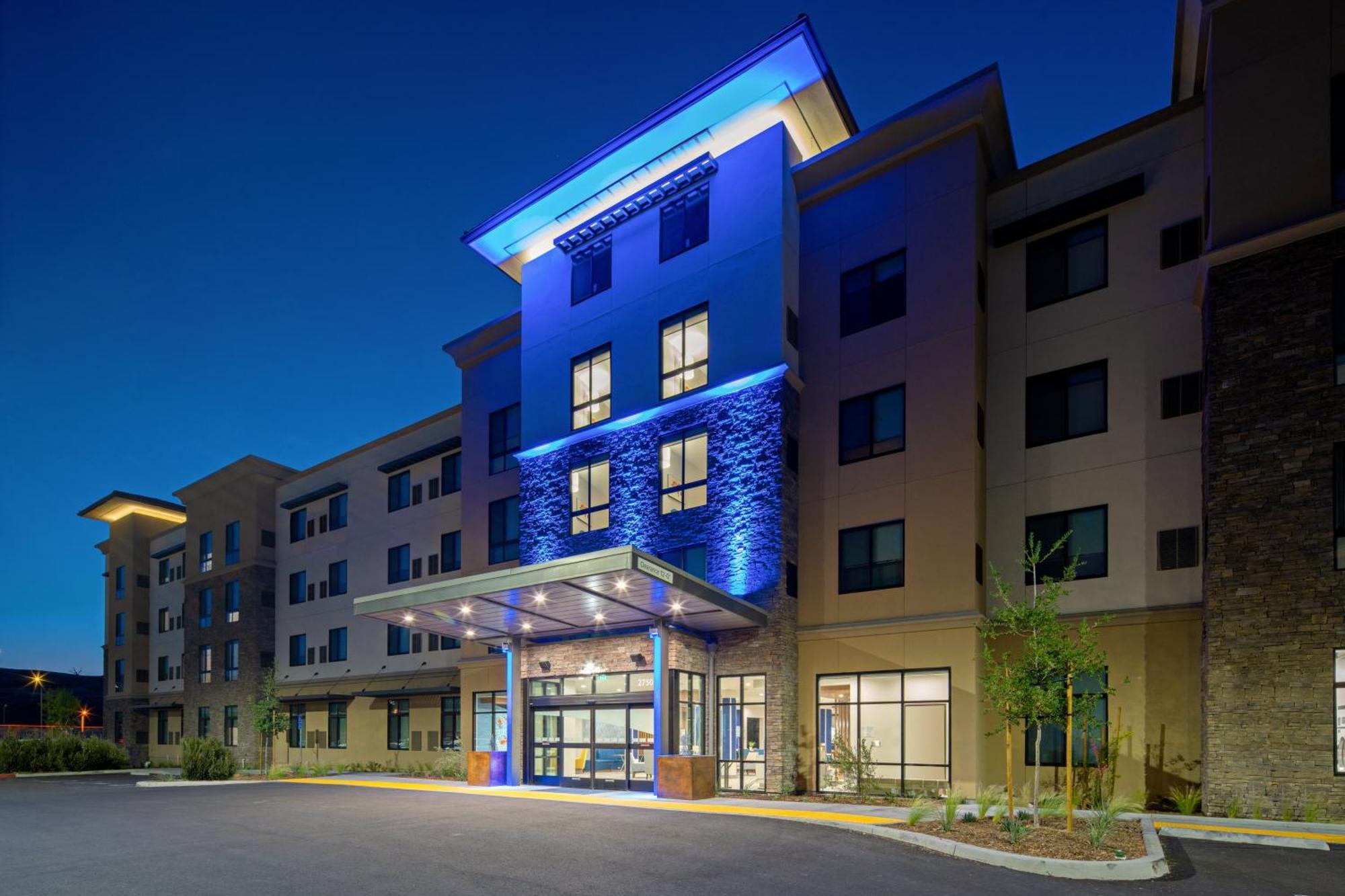 Holiday Inn Express & Suites - Valencia - Santa Clarita By Ihg Eksteriør bilde